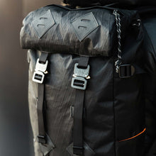 Load image into Gallery viewer, Topo Designs x Carryology Klettersack